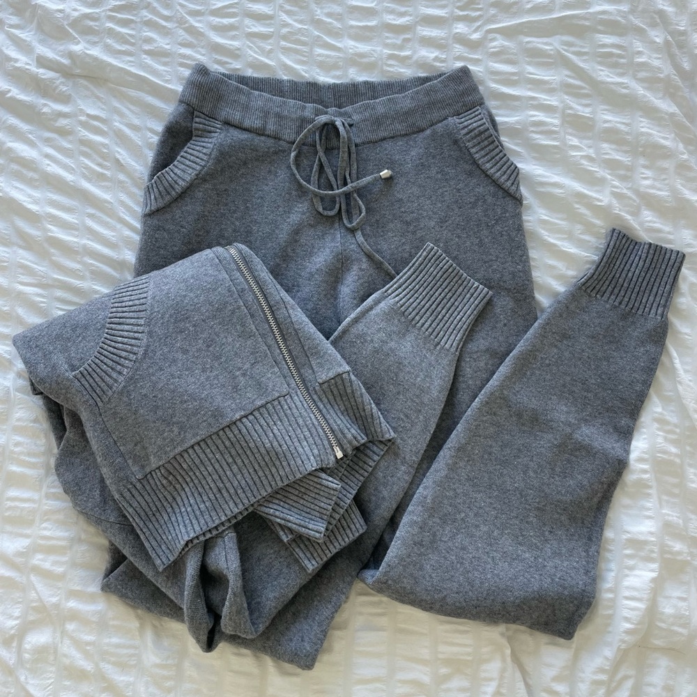 Super warm knit set